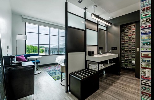 Easton Hotel | Aloft by Marriott Columbus Easton