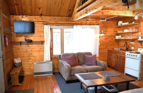 Girdwood Cabin | Alyeska Hideaway Log Cabins - Glacier Cabin
