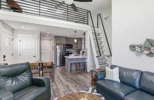 San Ramon Apartment | Angie Oasis Yard, Loft & Stocked Kitchen