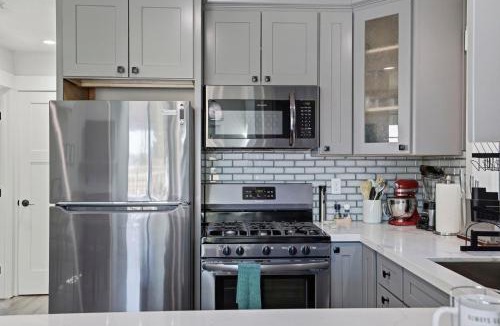San Ramon Apartment | Angie Oasis Yard, Loft & Stocked Kitchen