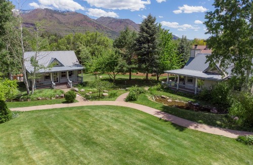 Hermosa Bed & Breakfast | Apple Orchard Inn