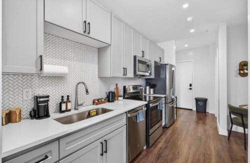 Camelback East Apartment | Arcadia Oasis, Resort Pool - Gym - Fire Pits