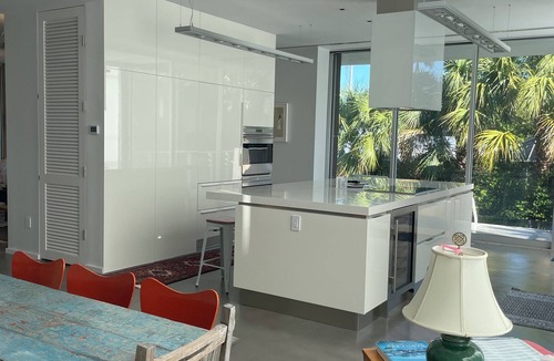 Sanibel House | Architectural 3-bedroom pool house w/private beach access in brilliant Sanibel