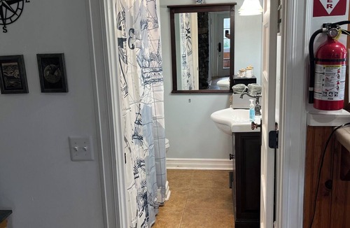 Seldovia Bed & Breakfast | “Authentic Alaska Coastal Retreat Walk to Boardwalk Wildlife & Ocean Adventure”