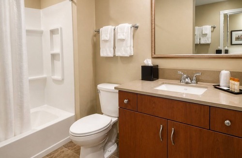 Mendenhall Valley Hotel | Aviator Suites Hotel Juneau Airport by Aspen Hotels