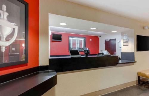 Mendenhall Valley Hotel | Aviator Suites Hotel Juneau Airport by Aspen Hotels