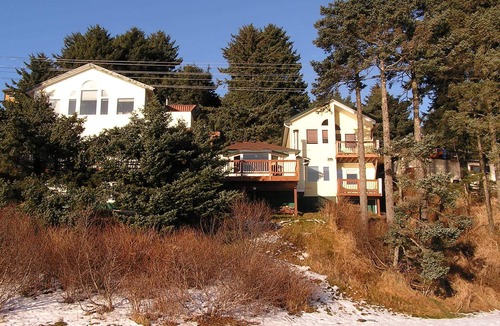 Kodiak Apartment | Awesome View Vacation Rentals: The Mermaid Lair