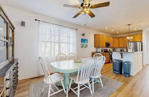 The Commons House | Bayside Resort house w/community pools, hot tubs, tennis courts & on-site golf