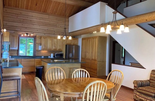 Haines Cabin | Beachroadhouse