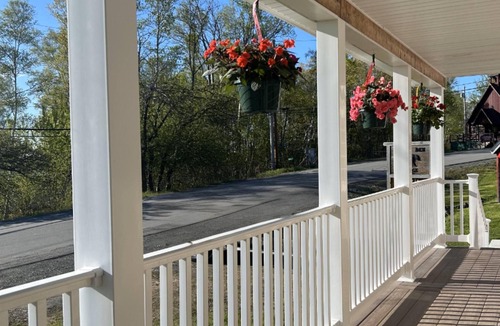 Rockwood Bed & Breakfast | Bears Den Lodge B & B Room 2
