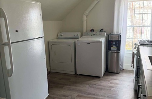 Lowell Apartment | Beautiful 2-bedroom apartment with AC in charming Lowell. Newly renovated!