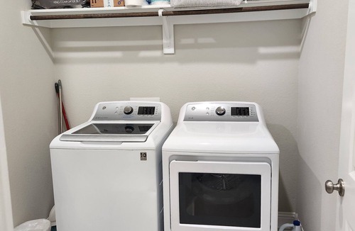 Forney House | Beautiful and Spacious Home in Charming Forney with Fiber WIFI