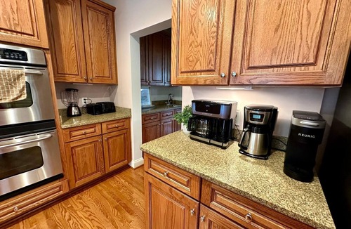 Long Neck House | Beautiful Home on Third Fairway in Peninsula Community - CLEAN LINENS OPTIONAL