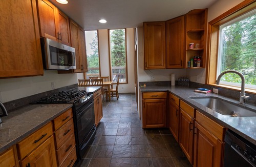 Cooper Landing House | Beautiful Home on 30 Wooded Acres with Creek