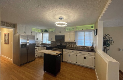 Indianapolis House | Beautiful home with 4 community areas and 5 bedrooms.