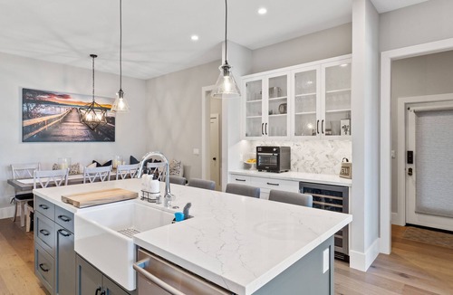 Cow Hollow Condo | Beautiful, Newly Renovated, High-Tech Condo