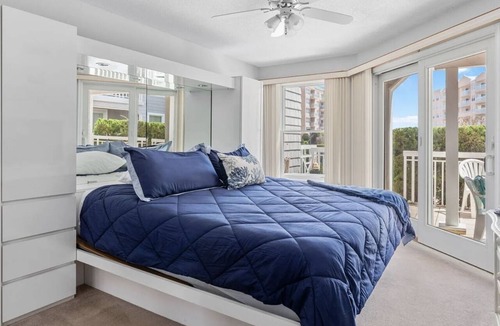 Diamond Beach Condo | Beautiful Poolside Condo located across the street from the beach!