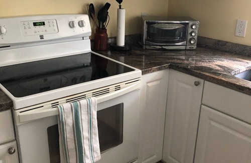 Kingston House | Beautiful property near URI, Beaches and Newport!