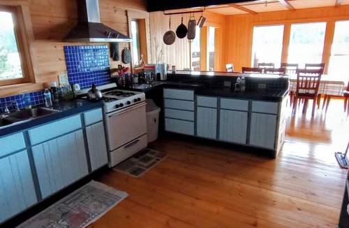Loring Cabin | Beautiful remote waterfront Southeast Alaska Cabin, near Ketchikan