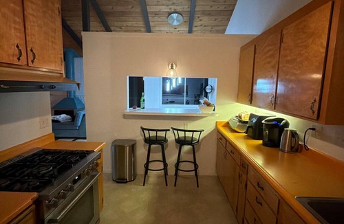 San Anselmo House | Beautiful, spacious home in a quiet San Anselmo setting with stunning views