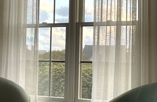 Tom Nevers House | Beautiful Tom Nevers home. Auto ferry ticket available for remaining 2026 weeks.