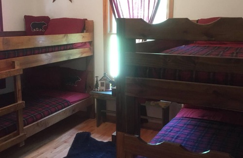Tarheel Cabin | Beautiful upscale mountain trip