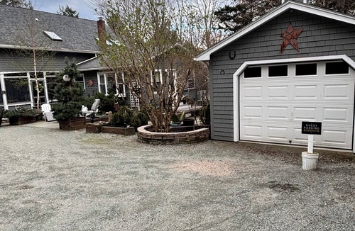 Mount Desert Apartment | Beech Hill Studio, Dogs and Children Friendly on lovely Mount Desert Island.