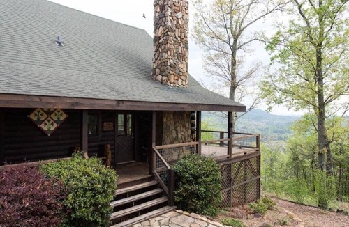 Vein Mountain Cabin | Big Views, Pet Friendly, Fire Pit - Mountain Moments by Carolina Properties