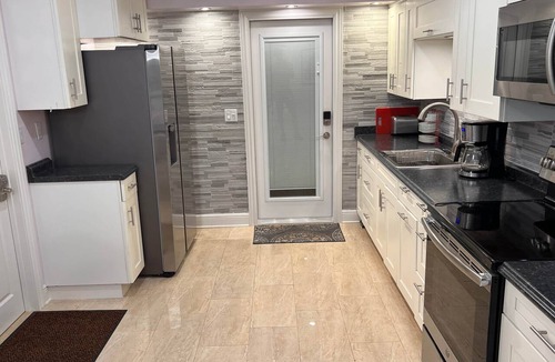 Wilton Manors House | Billy's Resort -Men only-Clothing optional-Fantasy Bungalow