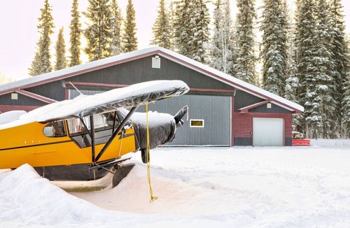 North Pole Apartment | Biplane Hangar: Lakeviews with Northern Lights