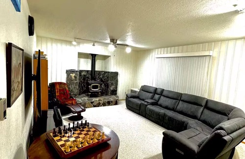 Mendenhaven House | Blue Bear Retreat