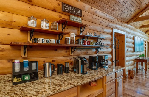 Burnsville Cabin | Blue Ridge Mountain Lodge | Hot Tub, Theater, Games & Pets