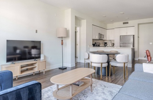 Centerville Apartment | Blueground | Centerville, pool, nr Quarry Lakes
