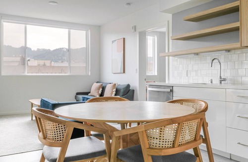 Downtown Berkeley Apartment | Blueground | Downtown Berkeley, rooftop, nr UC Berkeley
