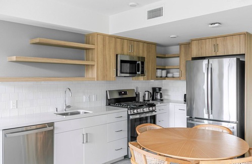 Downtown Berkeley Apartment | Blueground | Downtown Berkeley, rooftop, nr UC Berkeley