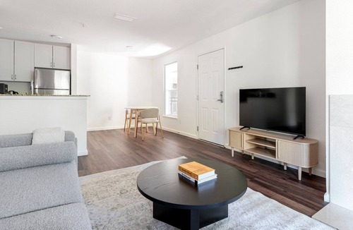 Morse Park Apartment | Blueground | Morse Park, pool, nr Sunnyvale Park