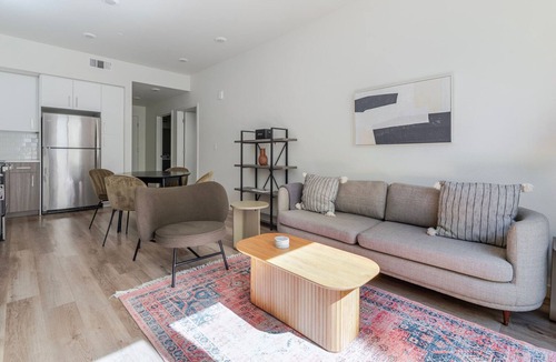 Hayward Apartment | Blueground | North Hayward, pool, nr Hayward Park