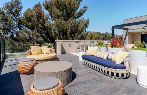 Old San Leandro Apartment | Blueground | Old San Leandro, fitness center, nr San Leandro Park