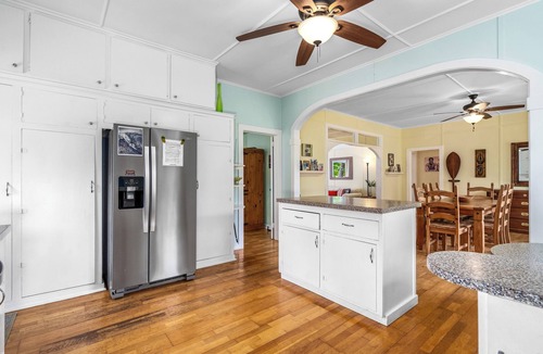 Kuau House | Boutique aloha charm plantation home on Maui's North Shore by Mama's Restaurant