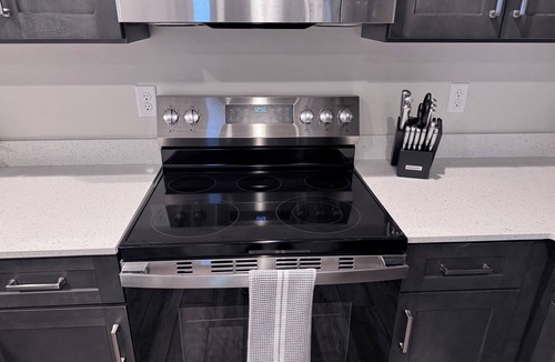 Page House | Brand New Modern 2 Bedroom with en suites in Page.