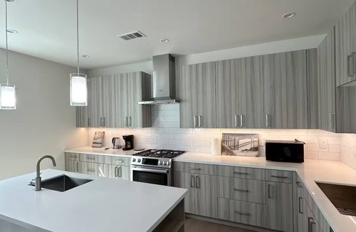 Redwood City House | Brand new spacious 3br/ba towhouse private garage gated complex sleeps 8