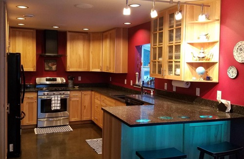 Palmer House | Breathtaking Mountain Views tucked away in private. Outdoor Sauna and Hot Tub!