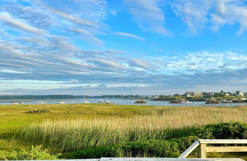 Biddeford Pool Cottage | Bright Beach Cottage, Waterviews, Dog Ok, Honeymoon, Weddings