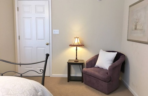 Ocean View House | Bright, Spacious End Unit OWNER MANAGED Rowhome Steps Away From All Amenities!