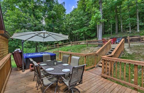Butler House | Butler Cabin on 19 Acres w/Hot Tub & Fire Pit!