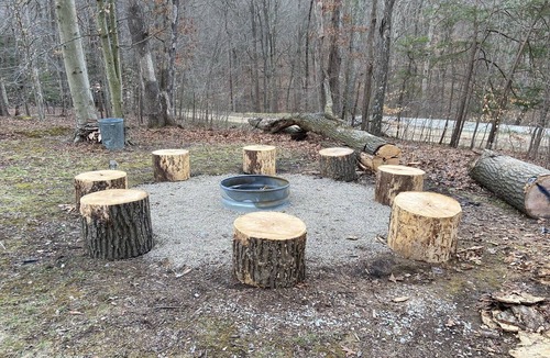 Carbon Hill Cottage | Cabin. Hocking county ,private , secluded. Family, Friends.