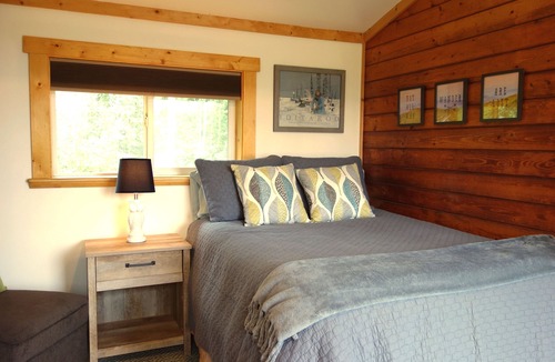 Fairbanks Cabin | Cabin on historic dog mushing property