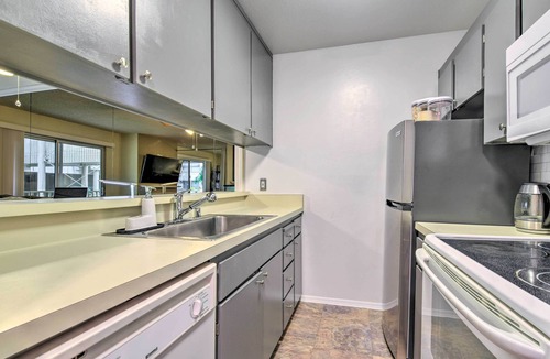 Serramonte Apartment | Cali Studio w/Resort Perks: 6 Mi to San Fran