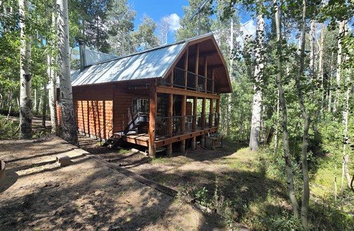 Monticello Cabin | Camp Jackson Refuge all dwellings