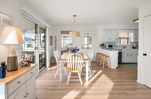 Fenwick Island House | Canal Front Views, Boat Dock, Kayaks, 10" Walk to the Beach, Free Activities inc. Golf at Bear Trap.